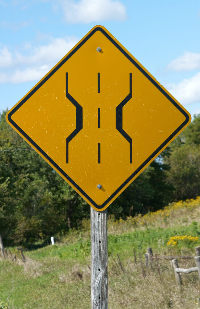 Narrow Bridge Sign: What Does it Mean?