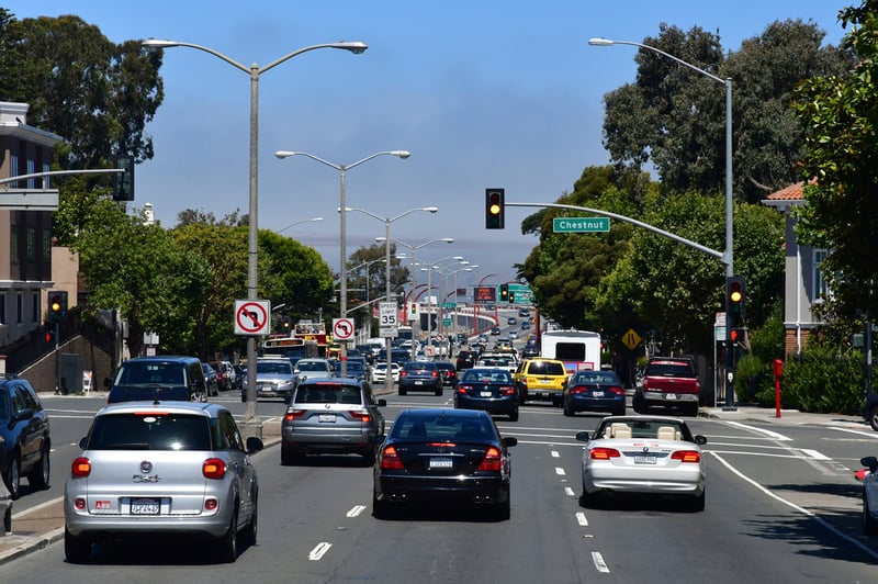 8 Crucial Steps to Avoid Common Errors When Changing Lanes