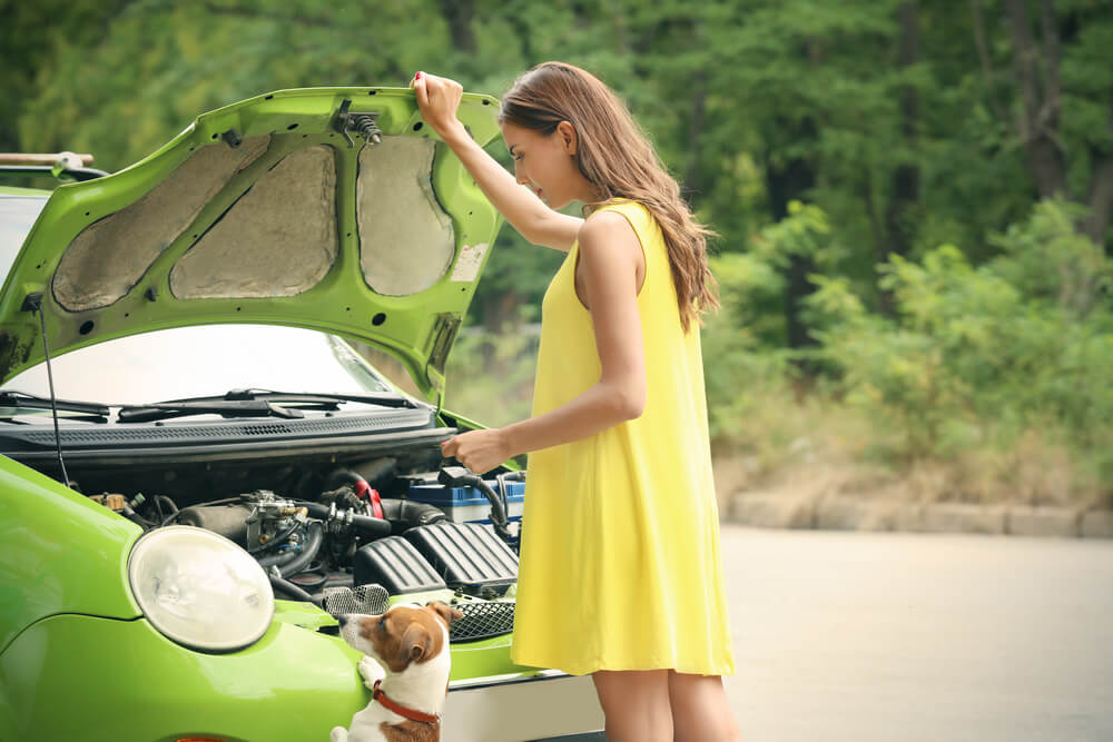 Top 5 Must-Have Items to Stock Your Car’s Emergency Kit Today