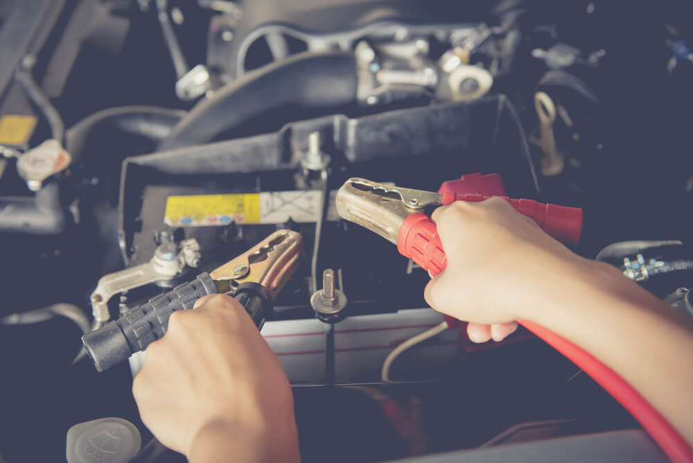 5 Tools Every Driver Should Own When the Unexpected Happens