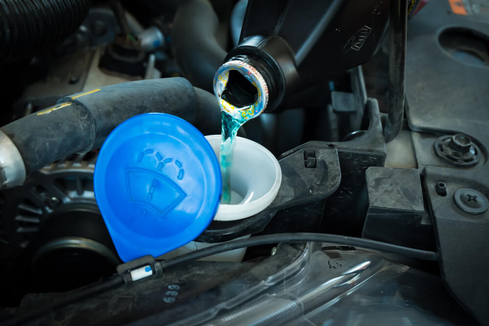 windshield fluid reservoir