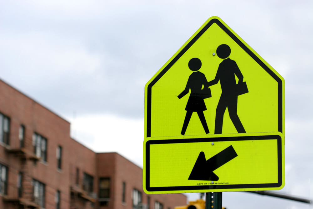 Pentagon School/Pedestrian Zone Crossing sign