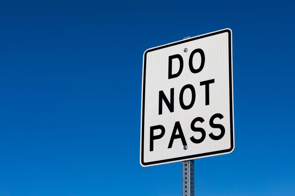 Do Not Pass Sign: What Does it Mean?